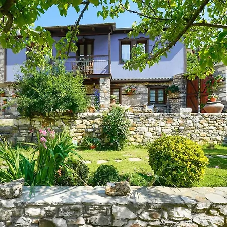 Maroyda Stonehouse بيت للعطل