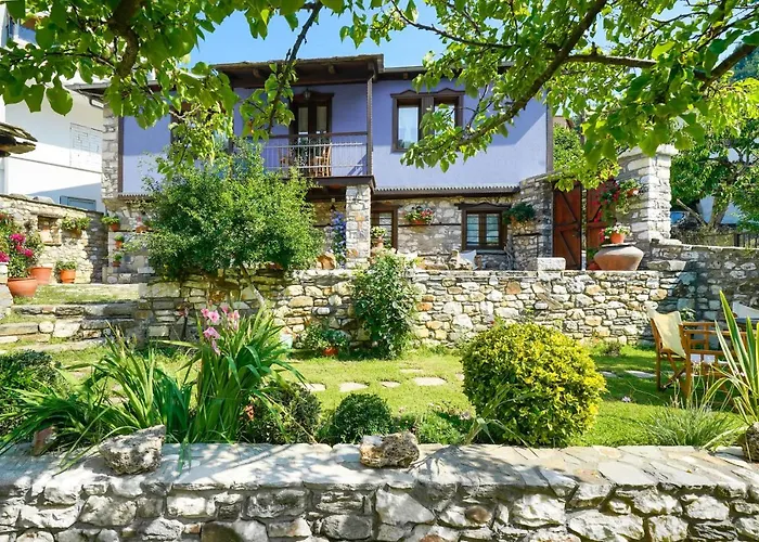 Maroyda Stonehouse Tatil Evi